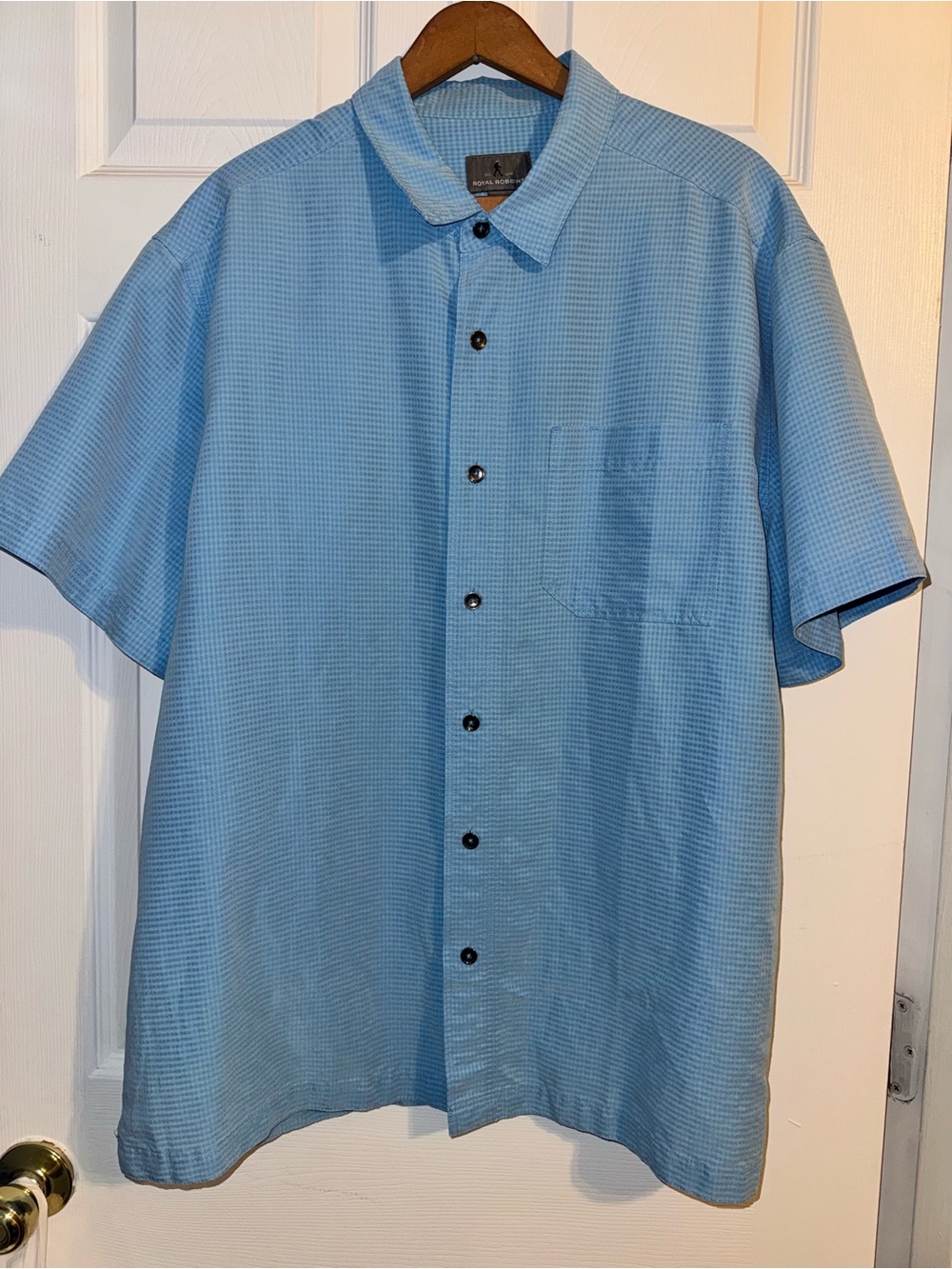 Royal Robbins Light Blue Short-Sleeve Button-Down Shirt